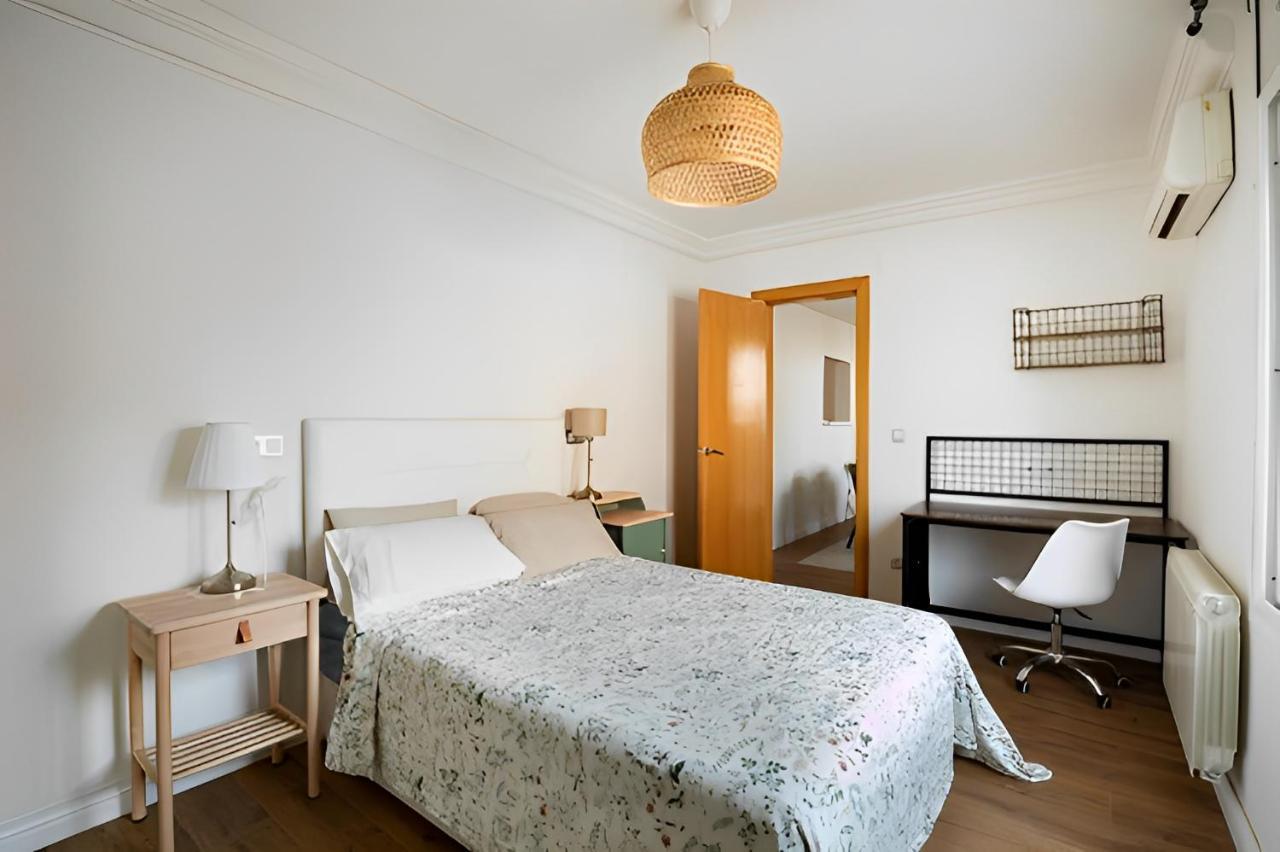 Terrace Apartment San Adrián de Besós Zewnętrze zdjęcie